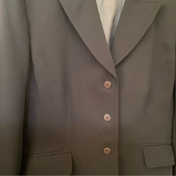 Tahari Blazer Women’s Black 3 Button Size 6 - Picture 5 of 10